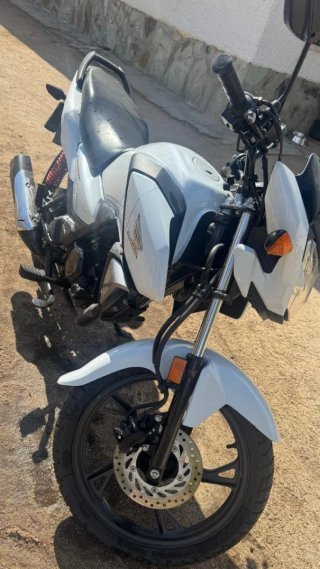 Honda CB125F Blanca 2021