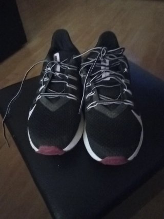 Zapatillas Nike Talla 39 Negras y morado muy claro