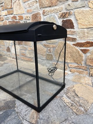 Acuario Hailea 60L Negro