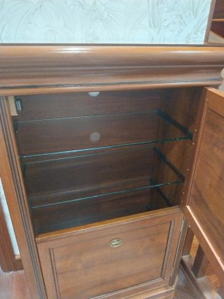 Mueble zapatero de madera amplio