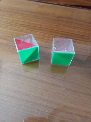 Juego de habilidad cubos transparentes