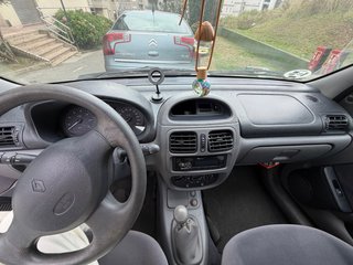 Renault Clio 2000