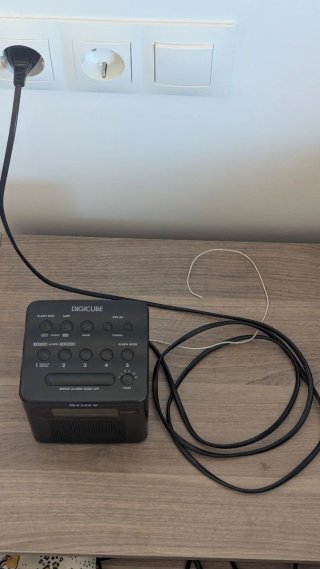 Sony Digicube Radio Despertador Negro
