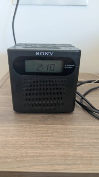 Sony Digicube Radio Despertador Negro