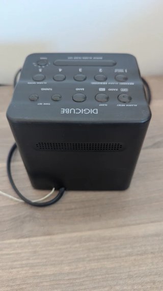 Sony Digicube Radio Despertador Negro