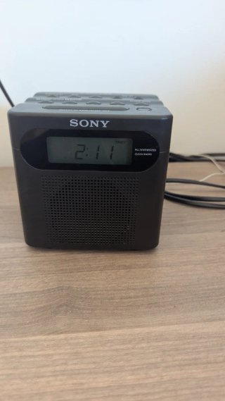 Sony Digicube Radio Despertador Negro
