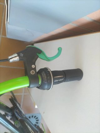 Bicicleta BTWIN montaña verde