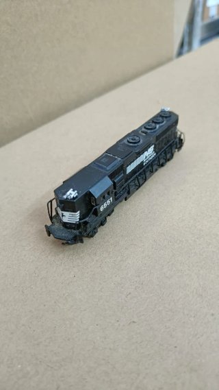 Trenes N: Locomotora + 8 vagones USA