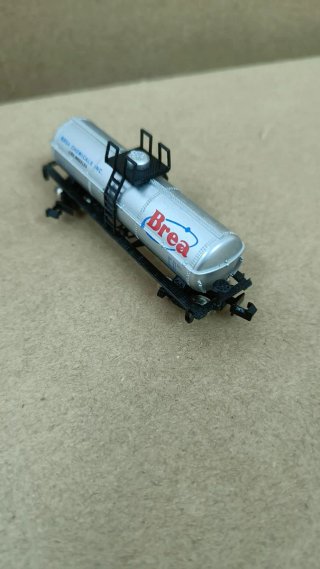 Trenes N: Locomotora + 8 vagones USA