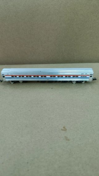 Trenes N: Locomotora + 8 vagones USA