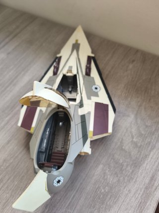 Nave Star Wars Jedi Starfighter 3.75