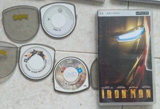 Lote 6 Giochi PSP + 1 Film UMD