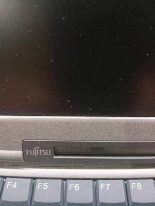 Mini PC portátil Colección Windows 98 Fujitsu