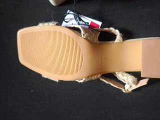 Sandalias Lefties tacón trenzado beige T38