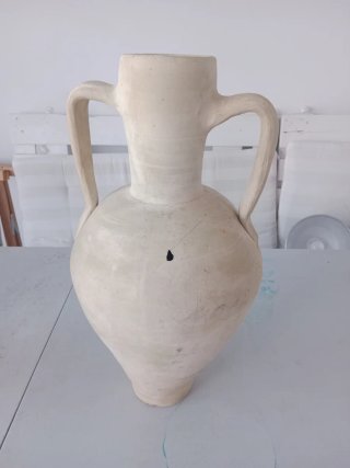 Cántaro de barro antiguo