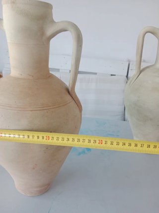 Cántaro de barro antiguo