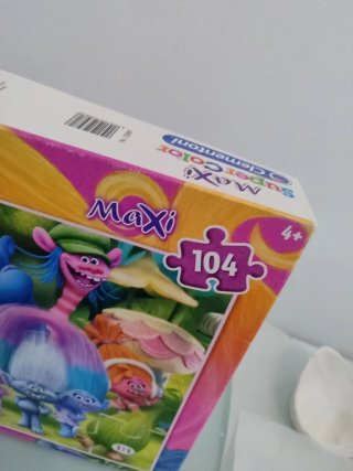 Puzzle Trolls Maxi 104 + puzzle regalo adicional