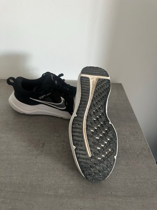 Zapatillas Nike Downshifter 12 Negras