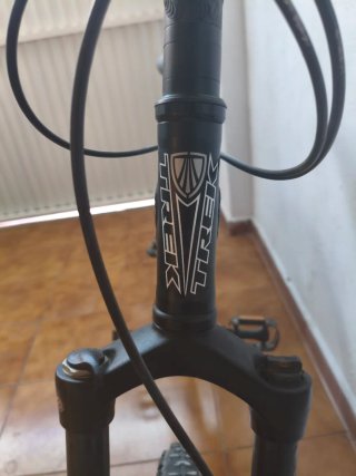 Bicicleta Montaña Trek 6000 con frenos de disco.