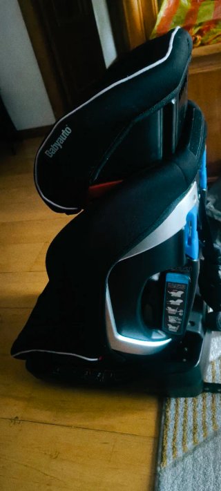 Seggiolino auto Babyauto nero