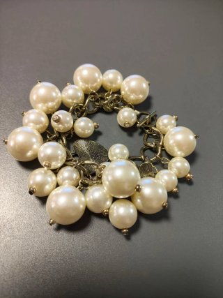 Pulsera perlas dorada
