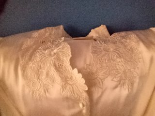 Blusa Karen Scott con encaje blanco