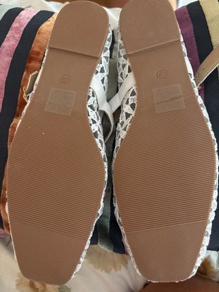Manoletinas blancas encaje talla 39