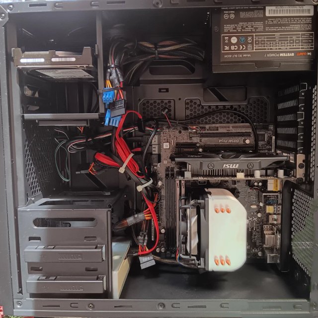 PC Gaming i5 + Radeon 2GB + SSD + 2TB + Monitor