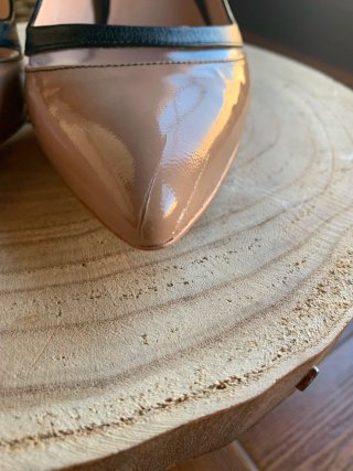 Zapatos Martinelli Beige y Negro Tacon