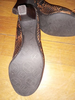 Zapatos Hispanitas tacón pitón