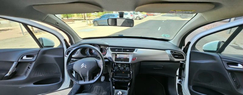 Citroën C3 1.2 PureTech Feel 2016, foto 16