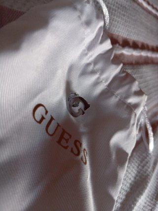 Pendientes Guess
