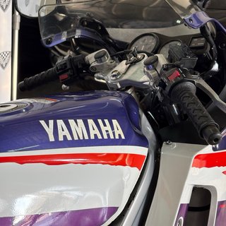 Yamaha TZR80 RR Deportiva Morado/Blanco