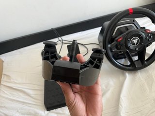 Mando + Pedales Thrustmaster