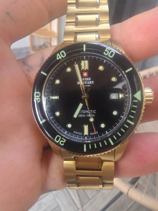Reloj Swiss Military Automático Dorado