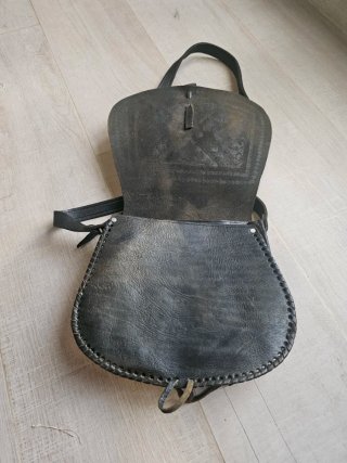 Bolso de cuero negro mujer 22x26cm