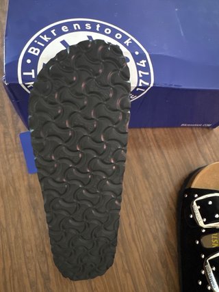 Sandalias Birkenstock negras con tachuelas