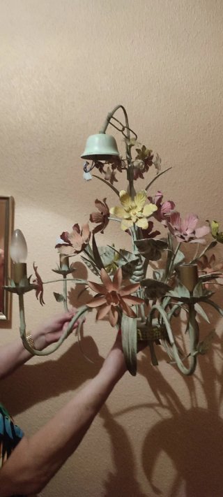 Lámpara floral de forja