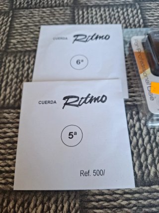 Afinador Admira AT10 para instrumentos