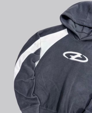 Sudadera Gris con Diseño Blanco