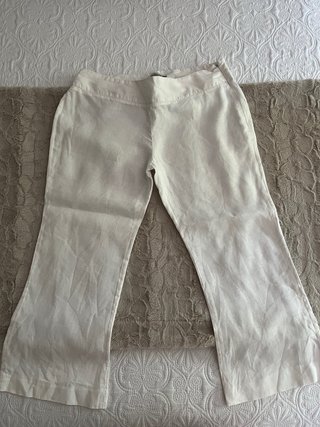 Pantalón blanco de lino.