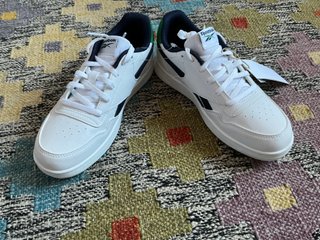 Reebok Talla 35 Blancas y Verdes