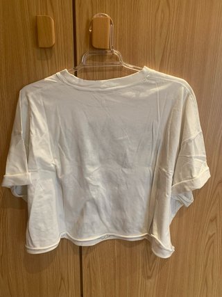 Camiseta Bershka blanca con frase