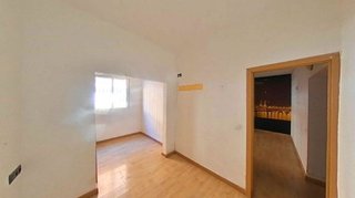 Piso en venta en Porta en Barcelona