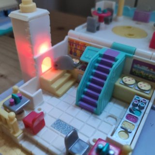 Polly Pocket