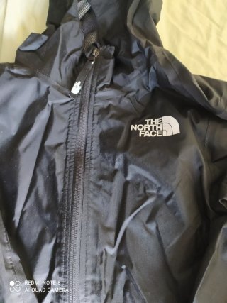 Chaqueta The North Face DryVent Negra