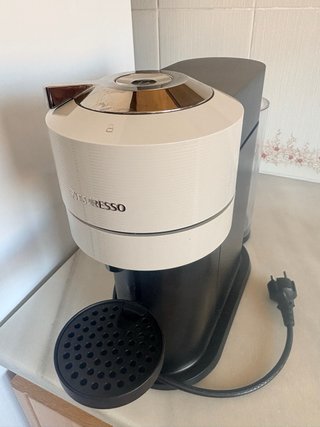Cafetera Nespresso Vertuo Plus Blanca
