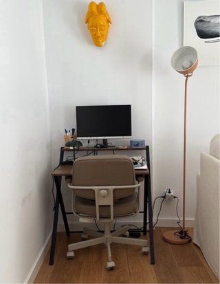 Escritorio plegable con balda para monitor