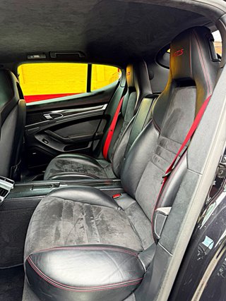 Porsche Panamera GTS