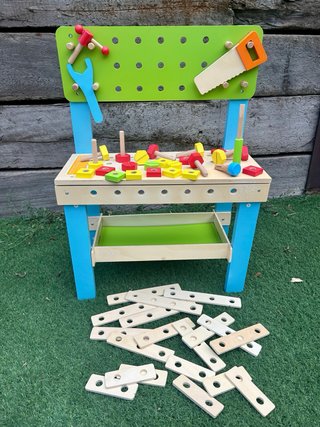 Banco de carpintero de madera para niños